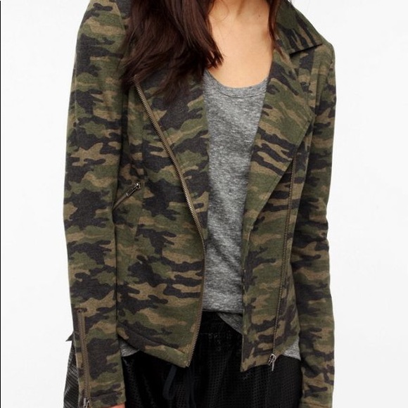 Urban Outfitters Womens Green Camo Biker Jacket - Picture 1 of 6